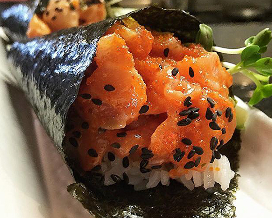 Image: Hand Roll